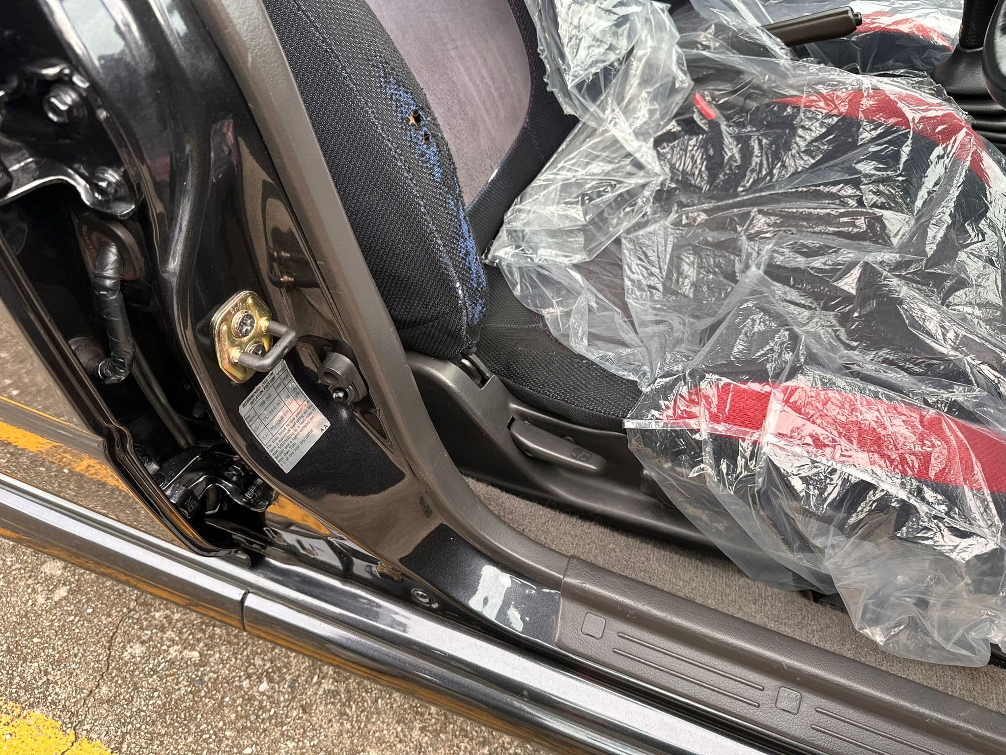 https://storage.googleapis.com/static_assets_iconicimports/dev_static/images/car_catalog/black_sti_5.jpg